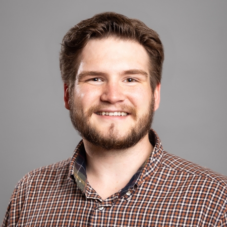 headshot of Jake Travis